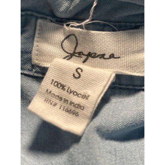 Japna Button Front Tie Bottom Cropped Top Womens Size Small Blue Chambray - Picture 4 of 5